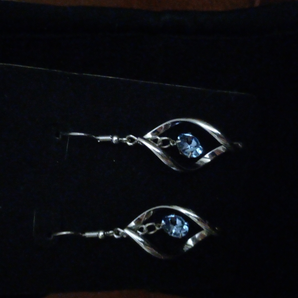 Earrings - Picture 2 of 2